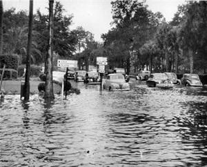 WUniv_13th_LookingSouth_Flood_1947.jpg