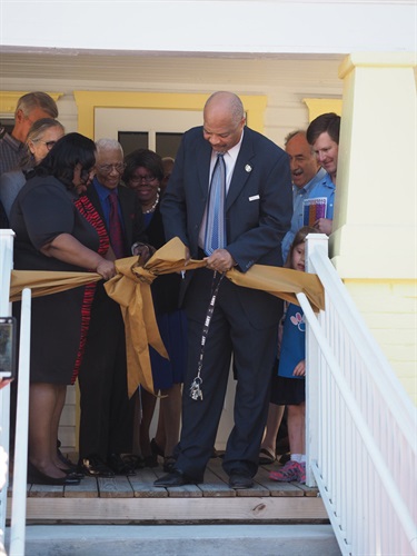A. Quinn Jones Museum Ribbon Cutting