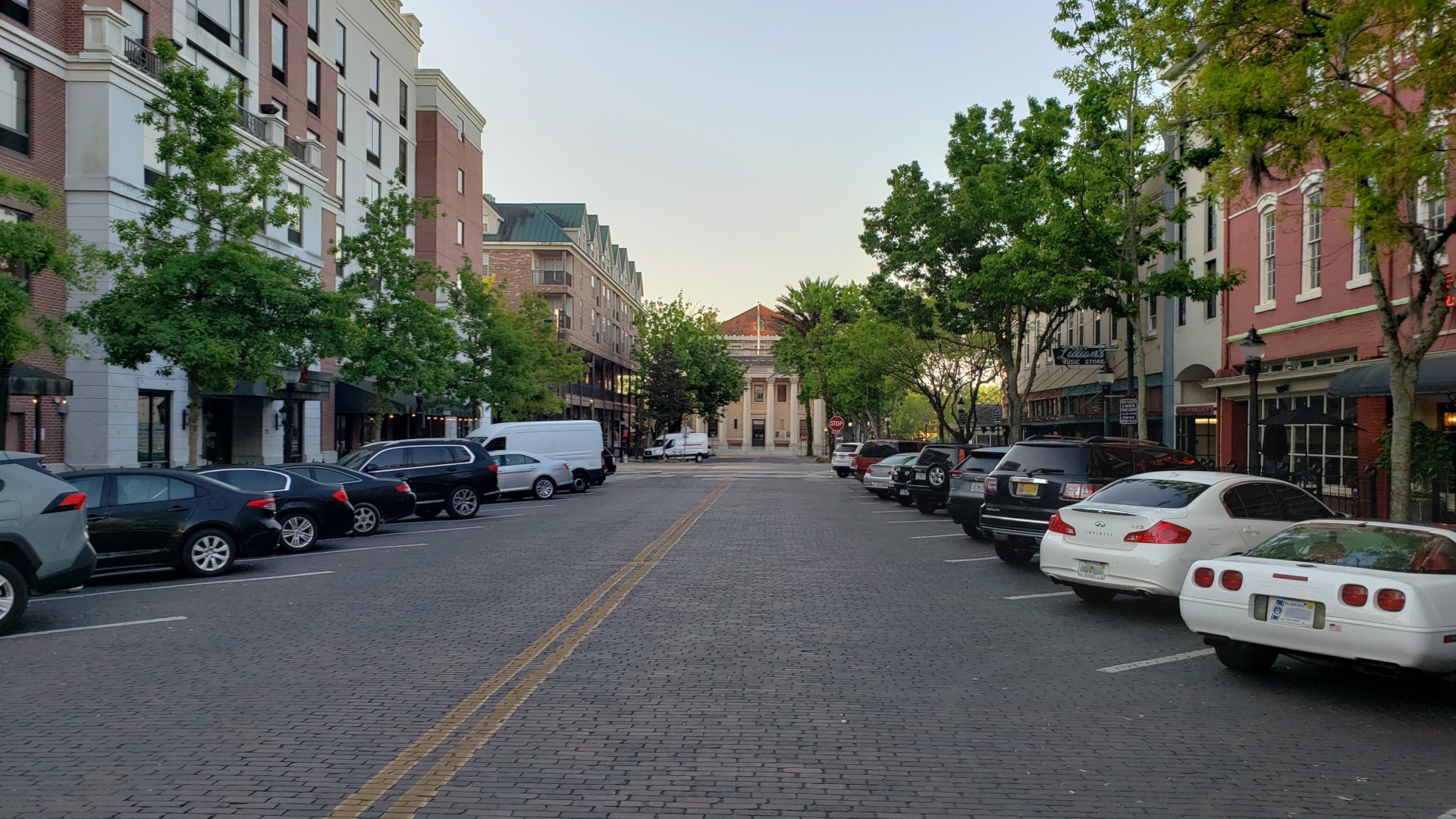 dt_parking.jpg